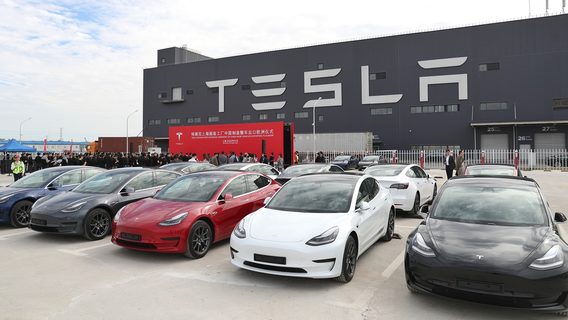 Жінка в Китаї подала до суду на Tesla зі скаргою на несправні гальма — тепер вона заплатить компанії $23 000