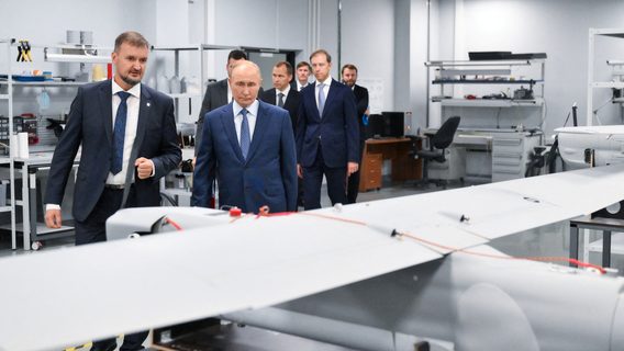 Китай допомагає росії отримати перевагу над Україною у виробництві дронів — Politico