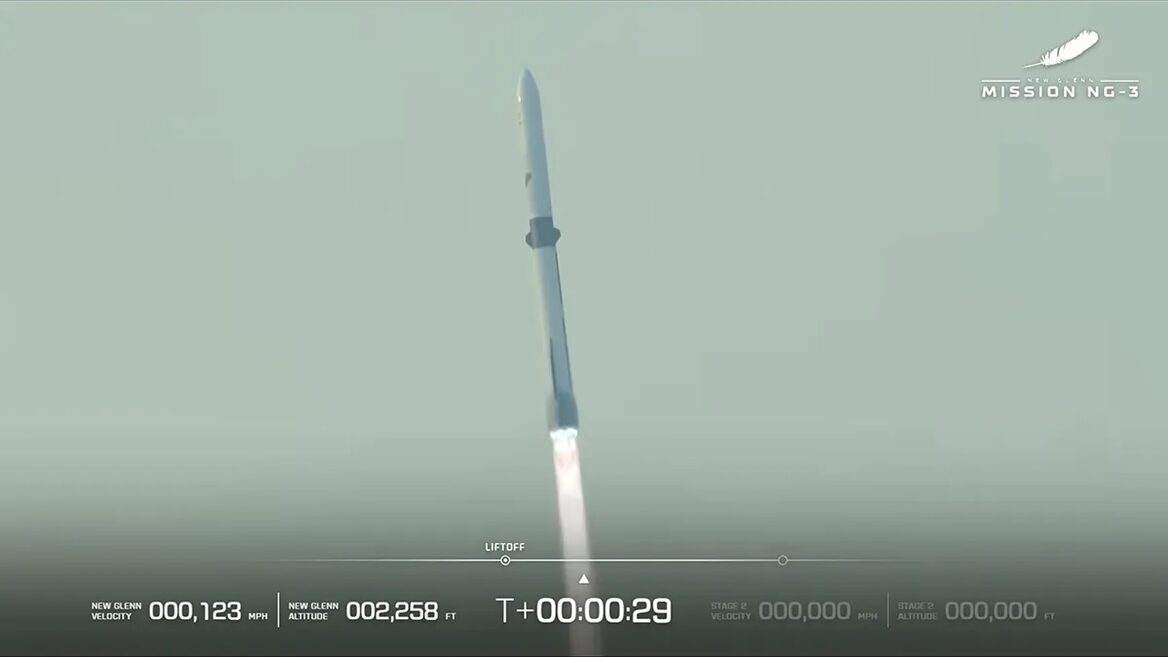 Blue Origin вперше повторно запустила ракету New Glenn але втратила супутник