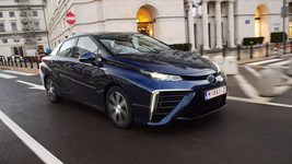 Українські бійці перетворили водневий паливний бак Toyota Mirai на дистанційну бомбу проти загарбників