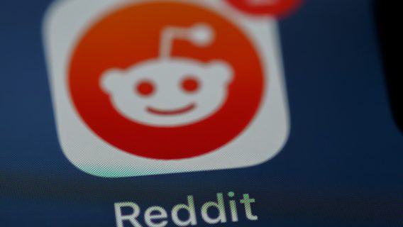 Reddit готується до IPO та підписала угоду на багато мільйонів про ліцензування контенту з AI-компанією
