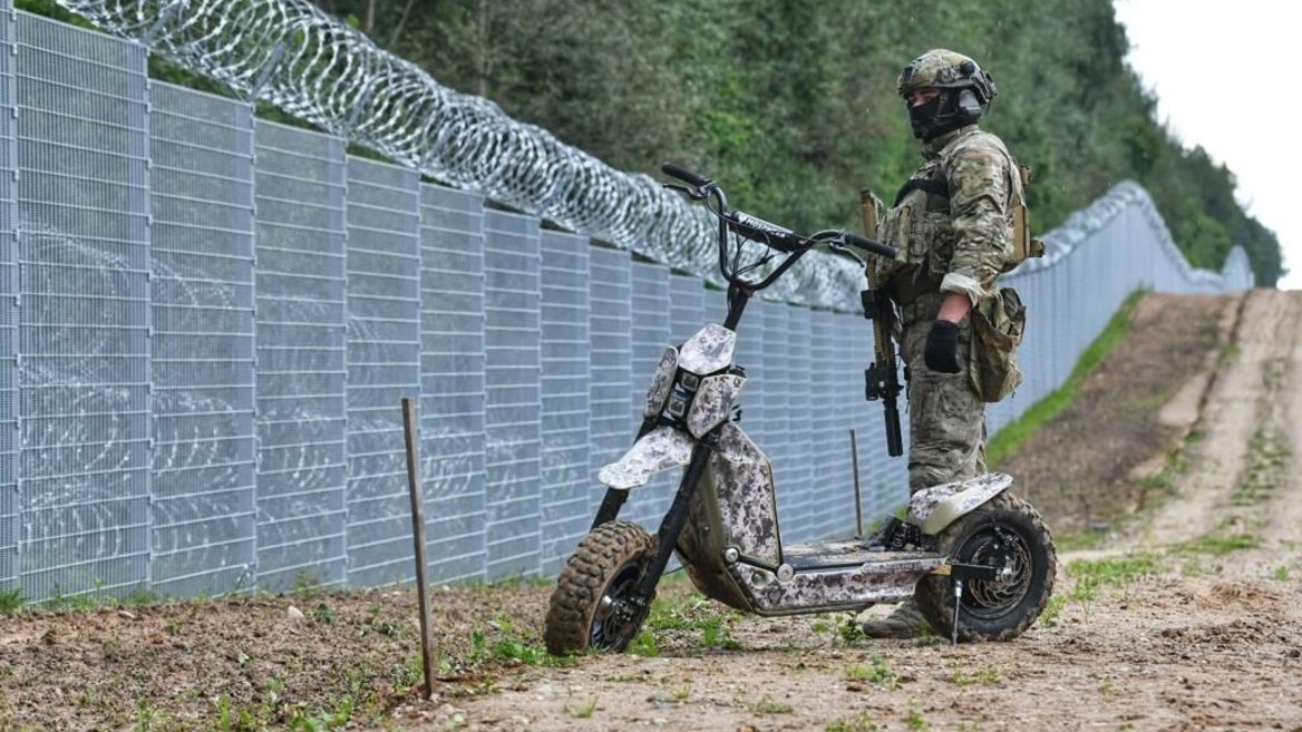 Українські воїни запросили більше електроскутерів Mosphera які використовуються для розвідки та логістики