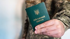 UPD. Кабмин изменил порядок бронирования работников телеком-компаний и определил Минцифры ответственным органом. Будет ли действовать правило 50% штата: документ