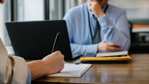 «Зможу приїхати лише в разі компенсації таксі». Маркетолог, якого запросили на співбесіду в офіс, запропонував роботодавцю компенсувати йому вартість транспорту. Ось, що з цього вийшло