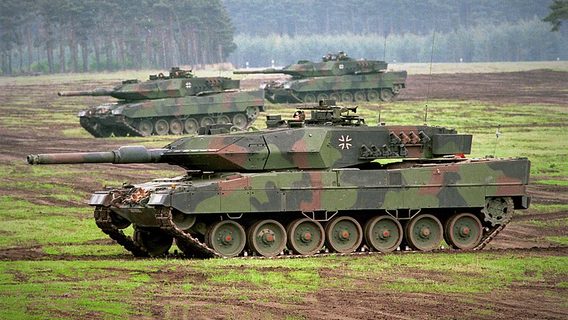 Леопардам в Украине. Der Spiegel пишет, что Шольц согласился отправить Украине танки Leopard 2A6