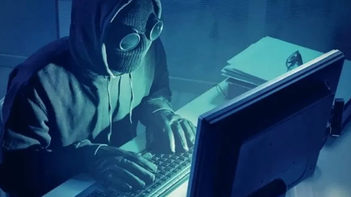 Держспецзвязку попередила про шахраїв які створили імітацію сайту UKR.NET