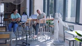 Google увольняет не только тысячи людей, но еще и сотню роботов, которые им помогали