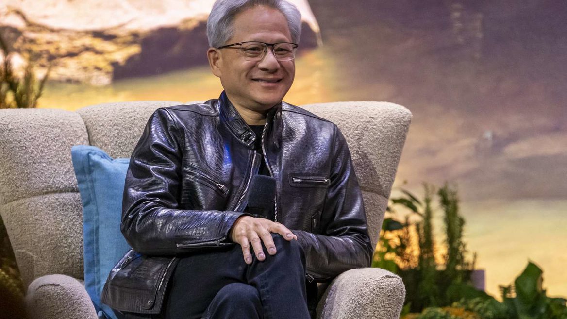 CEO Nvidia продає акції майже на $900 млн, а компанія зберігає рекордну капіталізацію