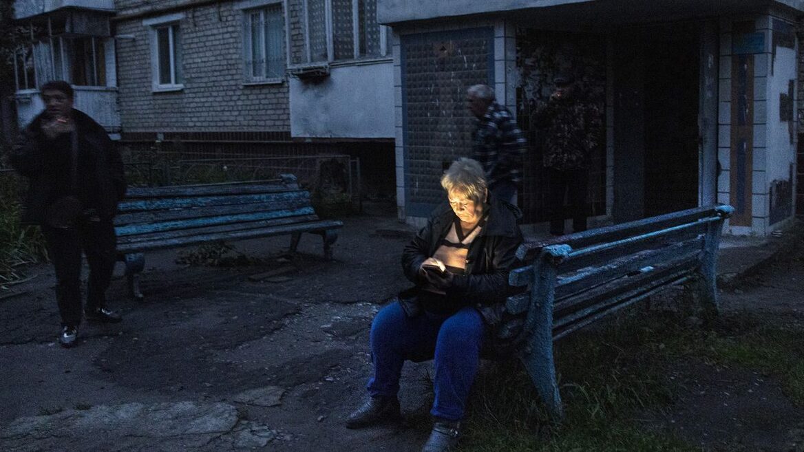 «Київстар» про знеструмлення своєї інфраструктури: «Мережа продовжує працювати завдяки резервному живленню»