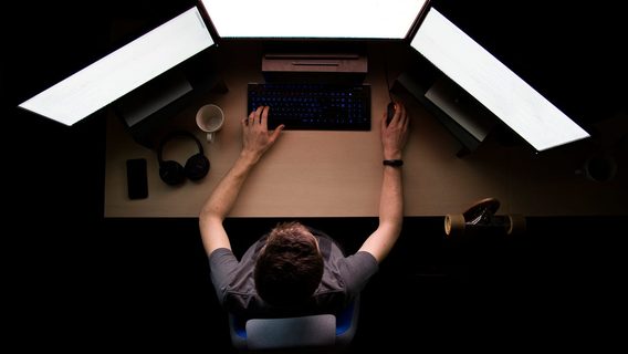 ШІ ускладнив пошук роботи для програмістів-початківців — дослідження