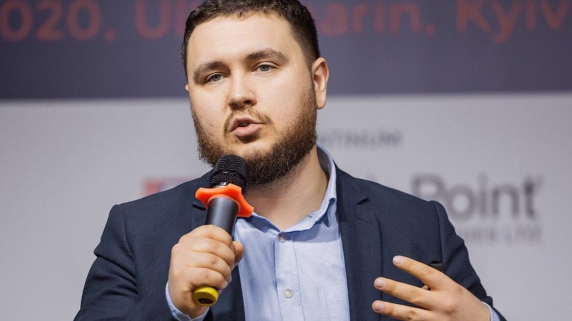 «Залучення держорганами приватних компаній дозволило б суттєво покращити показники часу реагування на кіберінциденти». У Мінцифри прокоментували питання щодо національної стратегії розвитку хмарних послуг