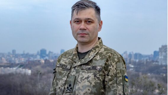 «Навіщо робити кібератаки, якщо можна просто фізично все знищити». Записали бліц з бригадним генералом, головою Держспецзв'язку про існуючі загрози. Він запросив ІТ-спеців підписувати контракт з його відомством – робота є