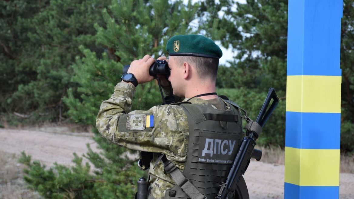 На Одещині за спробу незаконного перетину кордону судили програміста Samsung Electronics. Як покарали айтівця що хотів втекти в Польщу через Молдову&nbsp;