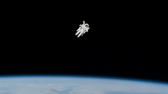 Інвестиції в космос: як заробити на амбіціях Маска, Безоса і Бренсона