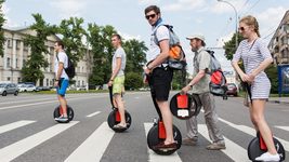 Електросамокати, електробайки та моноколеса визнали електротранспортом — закон підписано Електросамокати, електробайки та моноколеса визнали електротранспортом — закон підписано
