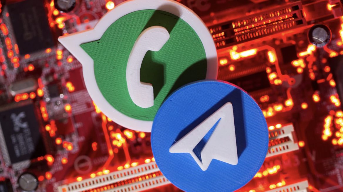 На росії планують створити держмесенджер на заміну WhatsApp і Telegram