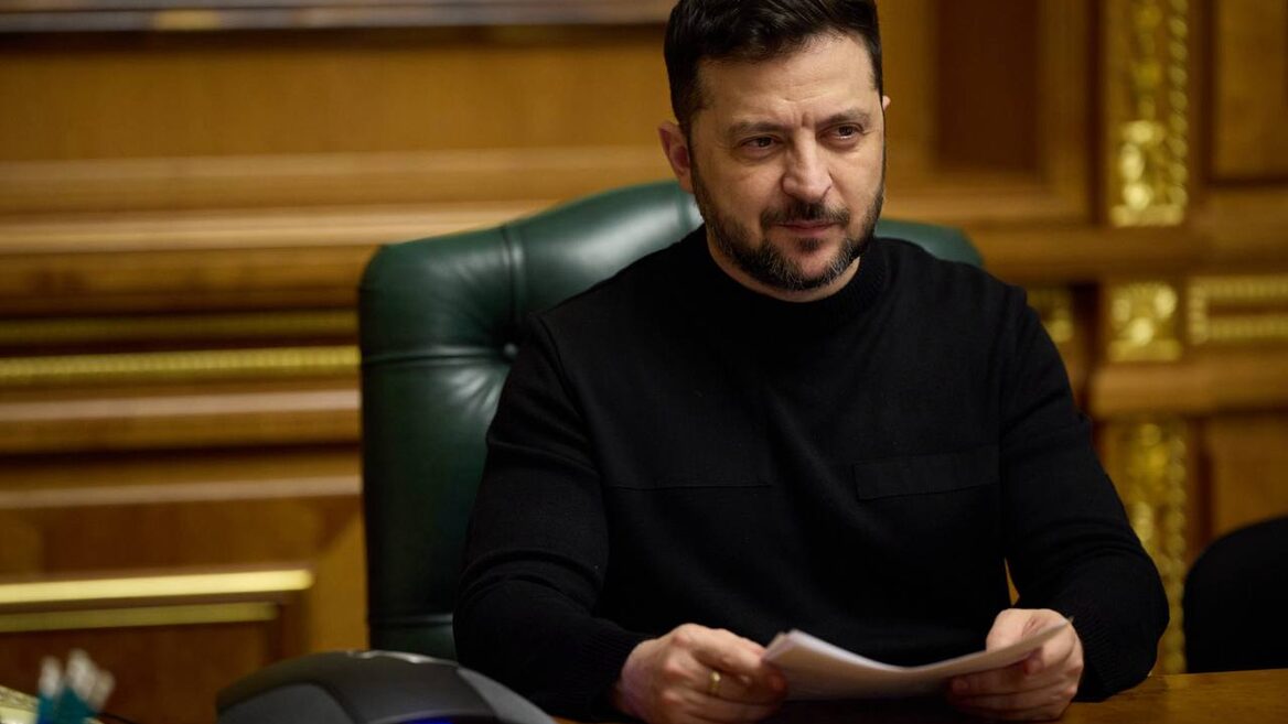 Зеленський прокоментував обмеження інтернету в рф: «Можуть скоро переходити на паперову пошту на телеграф і на коней»