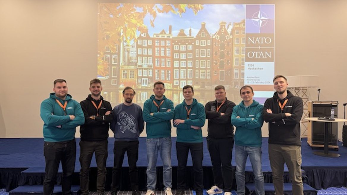 Команди з інженерів компанії SoftServe перемогли на ІТ-змаганнях NATO 