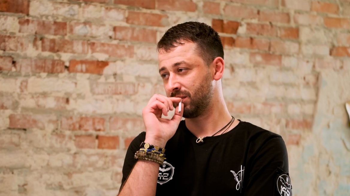 «Якщо ти не можеш — залиш це все йди додому картоплю саджай». Кирило Верес розповів як змінилося його спілкування з деякими виробниками НРК