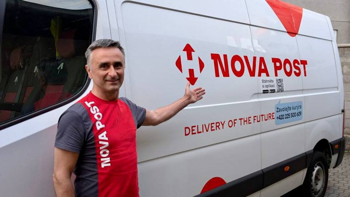 Nova Post запустила власну курʼєрську доставку в п’яти регіонах Чехії — посилку можуть забрати за 1–2 години