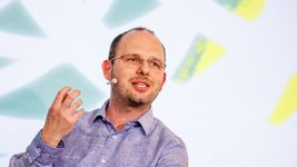 «Copilot і режим агента тримають у зоні творчості та дозволяють по-справжньому зосередитися», — CEO GitHub про вплив ШІ на роботу розробників і чому це просто ще один інструмент «Copilot і режим агента тримають у зоні творчості та дозволяють по-справжньому зосередитися», — CEO GitHub про вплив ШІ на роботу розробників і чому це просто ще один інструмент