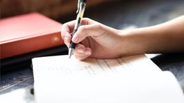 Учені з Абу-Дабі створили ШІ, який може імітувати  унікальний почерк людини