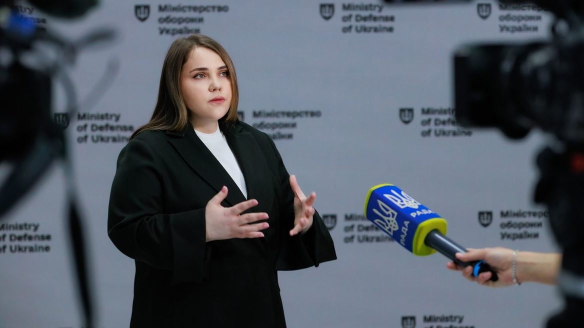 «Людина може вибрати функцію «сплатити штраф» і зробити це не за 17000, а за 8500 грн». Черногоренко пояснила чому штрафи в «Резерві» для ухилянтів зробили за аналогією зі штрафами за порушення ПДР