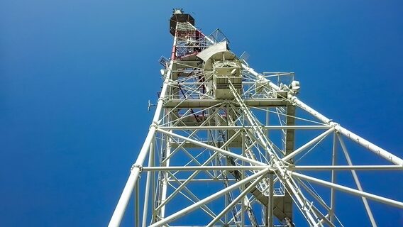 Материнський холдинг «Київстар» зробив другу спробу отримати контроль над вежами Vodafone