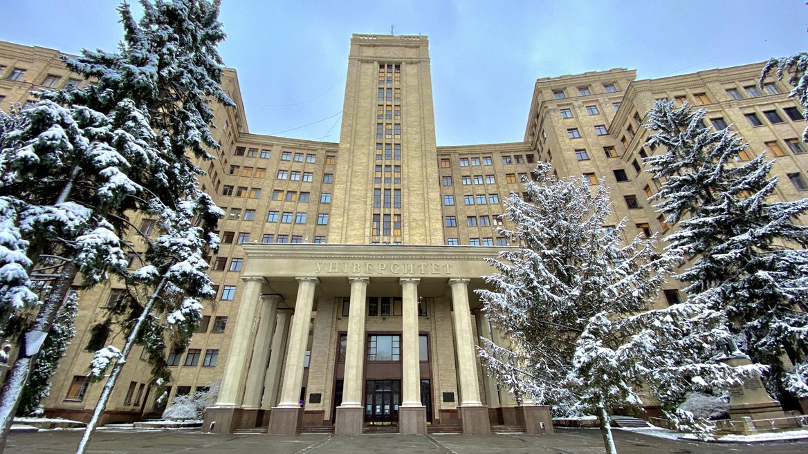 Харьковский университет получит средства на скоростной роутер от IT-команды NIX