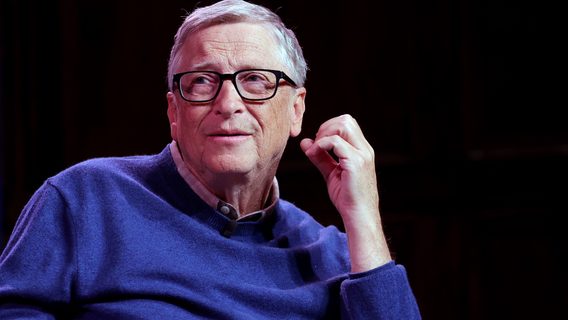 ШІ Copilot «просмажив» керівників Microsoft і порівняв обличчя Білла Гейтса з відомим синім екраном смерті Windows