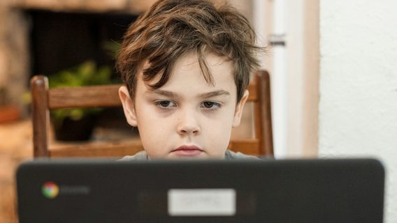 «Тепер і трейні повинні мати досвід. В Україні якісь нереальні вимоги до кандидатів». Айтівці у LinkedIn активно обговорюють вакансію трейні-розробника, від якого вимагають щонайменше пів року досвіду