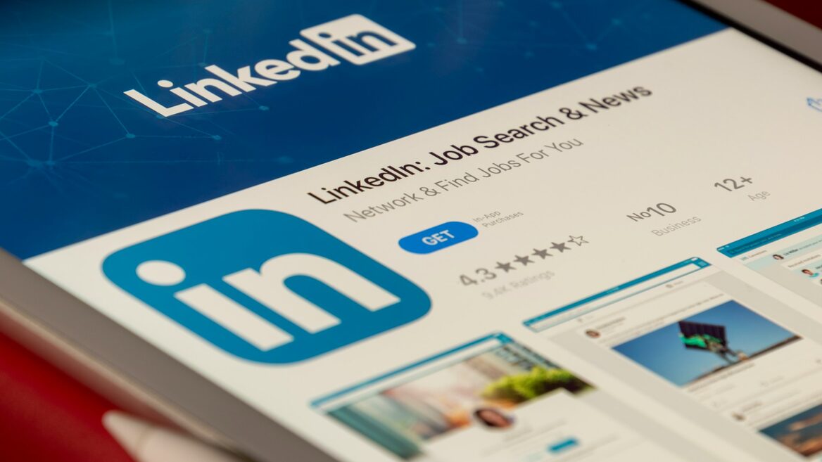 «Твій LinkedIn — сміття». У LinkedIn розповіли як прокачати профіль і отримувати більше переглядів