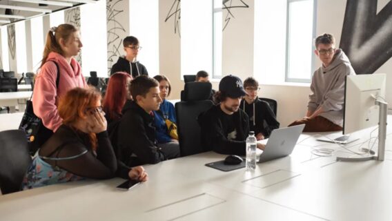 Lots of work and 0 "crazy" ones — Ukrainian Reface has nine open vacancies for work in Kyiv or abroad