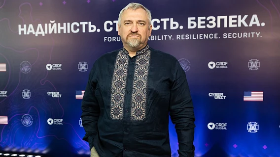 «Вони заховалися, вивезли своє обладнання, вночі зробили перепідключення – і все». Нардеп заспокоїв – більшість інтернет-провайдерів підготувалися до російських атак