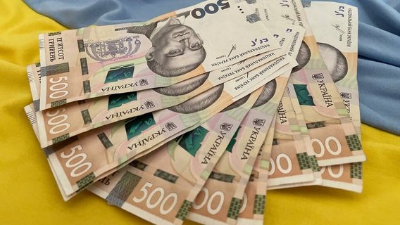 У банкоматі ПриватБанку тепер можна зняти готівку до 20 000 грн будь-яких українських банків