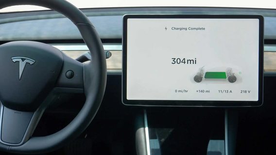 «Илон хотел продемонстрировать хорошие показатели». Автомобили Tesla намеренно завышают запас хода при полном заряде