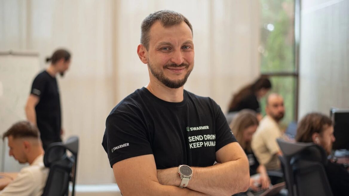 Swarmer co-founder Serhiy Kuprienko has stepped down as CEO. Two days earlier, he had been given a new role at the company