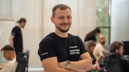 Swarmer co-founder Serhiy Kuprienko has stepped down as CEO. He was given a new role two days before.