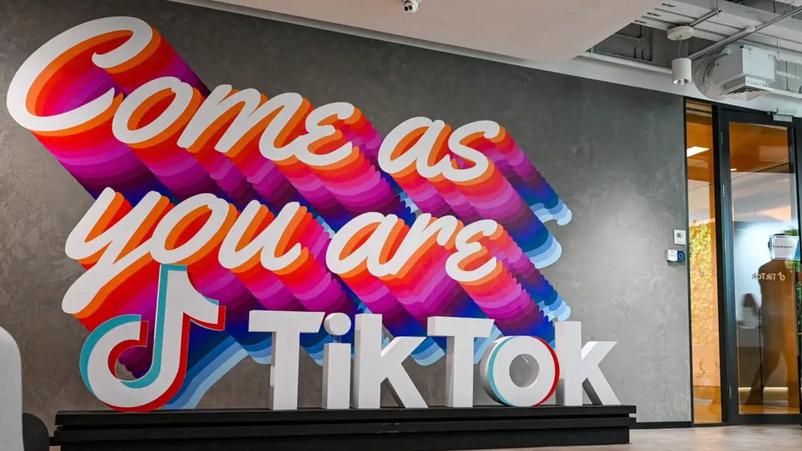 TikTok заставляет сотрудников пользоваться инструментами, отслеживающими их присутствие в офисе.