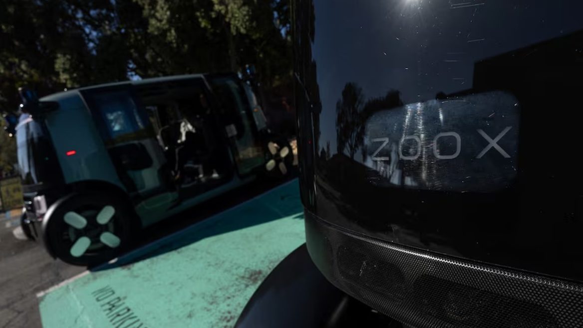 Дочірня компанія Amazon запустила перший завод роботаксі Zoox. Чи стануть ці «тостери на колесах» конкурентами для роботаксі Ілона Маска?