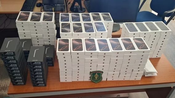 Угорські митники затримали українця з контрабандою смартфонів на 10 мільйонів гривень