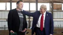Трамп зробив перші призначення. Ілон Маск очолить новий департамент ефективності уряду США. Але не сам