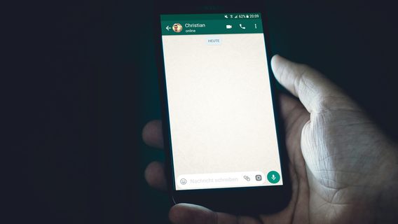 У WhatsApp, Facebook, Messenger та Instagram стався збій