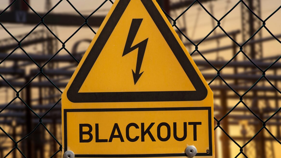 «Аварійна ситуація в енергосистемі не була спричинена кібератакою», — Мінцифри про сьогоднішній блекаут в Україні