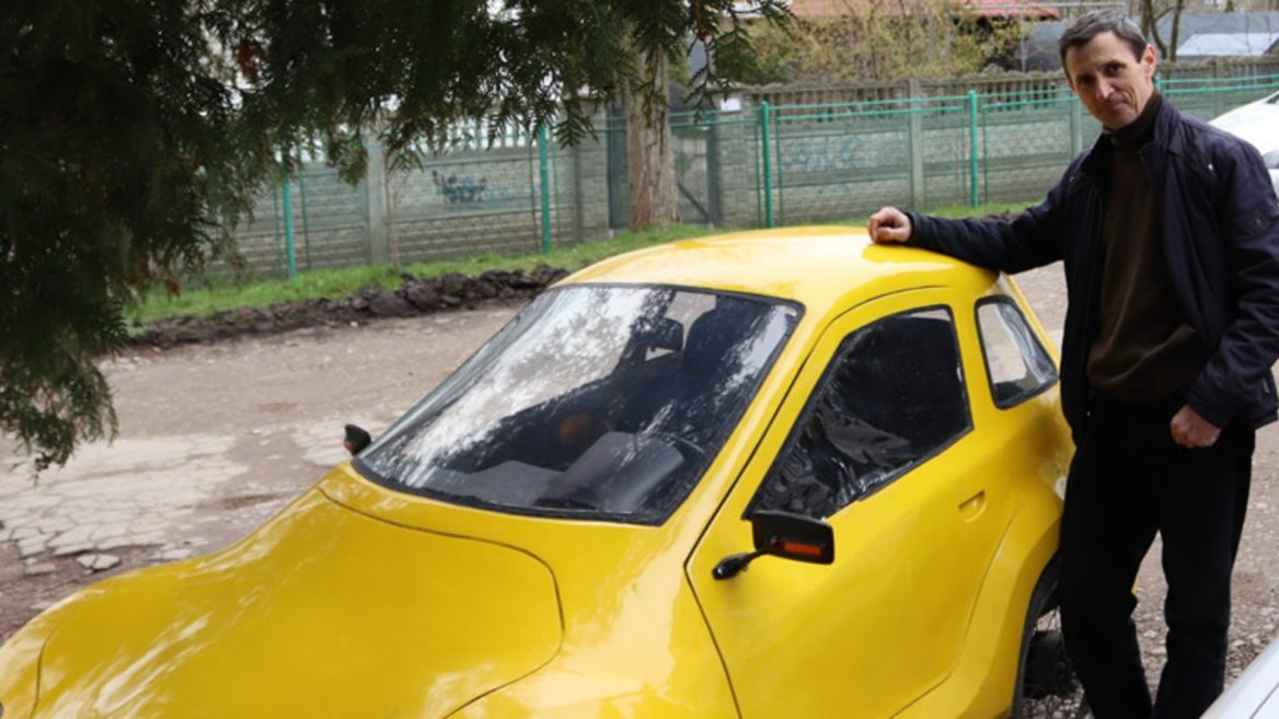 Музикант з Львівщини власноруч виготовляє електромобілі із запасом ходу у 120 км і часом зарядки 5 годин: фото