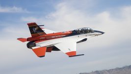 Штучний інтелект керував польотом F-16 протягом 17 годин. Як це було