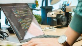 Зарплати IT-керівників в Україні за вісім років зросли на 66%. Середній оклад C-level становить $5800 — дослідження