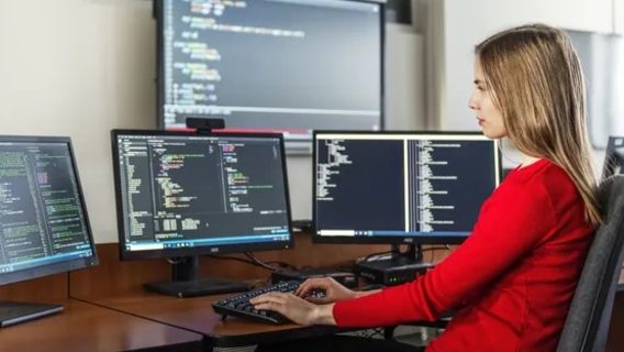 За два роки кількість світчерів, які шукають першу роботу в ІТ, зменшилася з 80% до 64%. З яким труднощами вони стикаються 