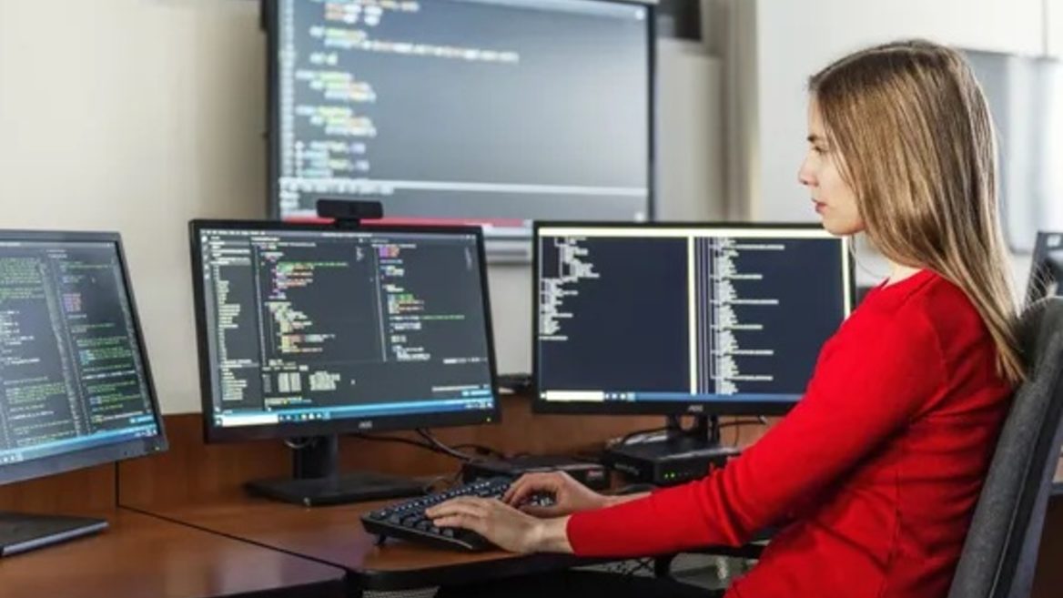 За два роки кількість світчерів які шукають першу роботу в ІТ зменшилася з 80% до 64%. З яким труднощами вони стикаються 