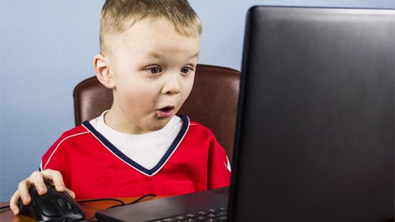 «Гарно було раніше. Зробиш свій Windows на Pascal, додаси його як операційну систему на дискету за інструкцією з журналу «Хакер», і ти крутий». Історії айтівців про найпершу їхню ОС